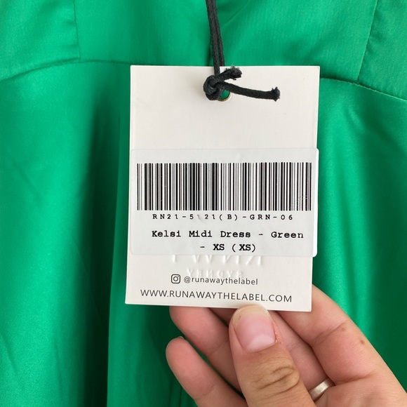 NWT GREEN Satin Kelsi Dress - Picture 5 of 6